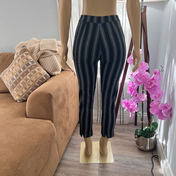Brandy Melville Striped Pants Size S/M Blue And White - Picture 5 of 9